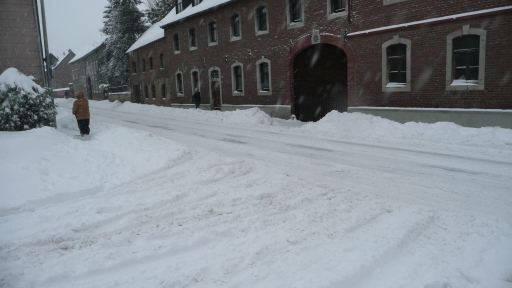 Snowy winter 2010 Lindener Straße T-junction Kolpingstraße