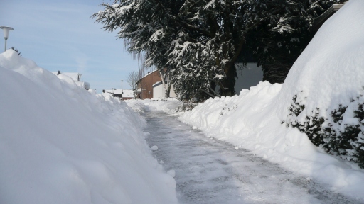 perfect cleared sidewalk