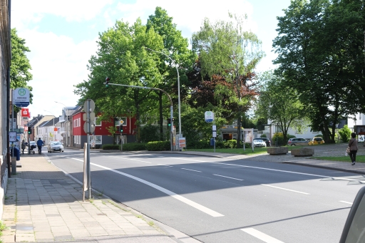 Hauptstraße vor St. Lucia in Richtung Vorweiden