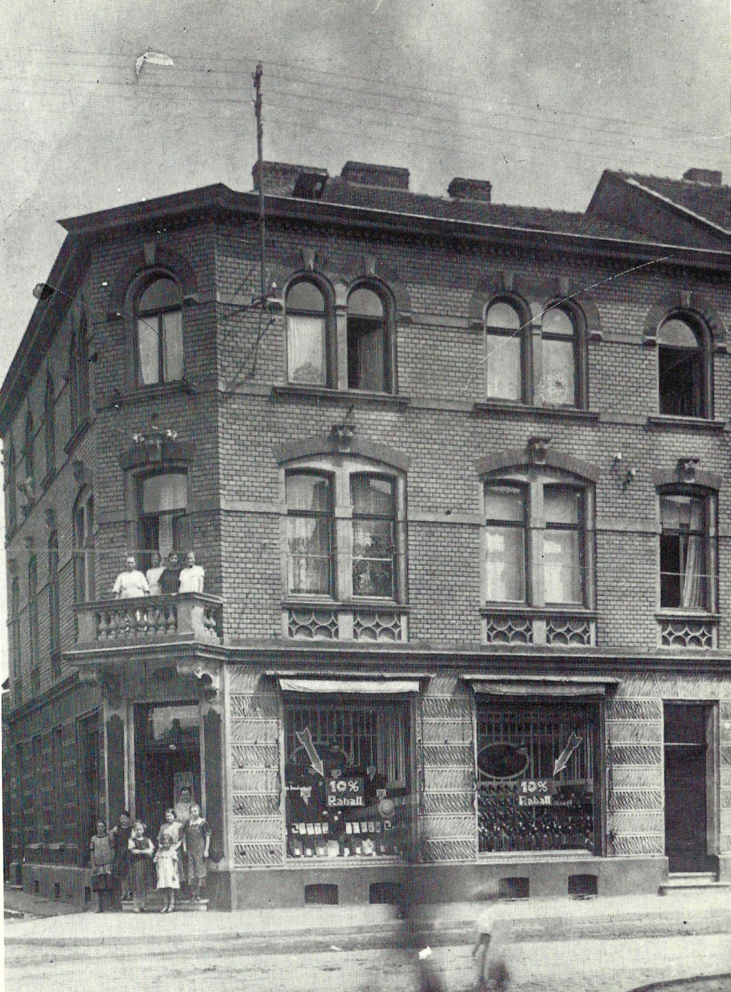 Kaiserstraße corner Bahnhofstraße