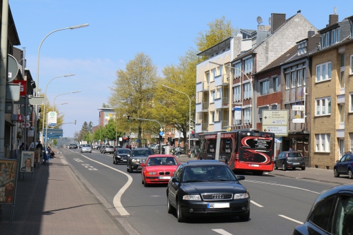 Aachener Straße viewing direction Parkhotel
